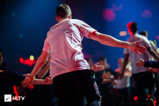 荣耀加速布局电竞市场推出WIN系列游戏本